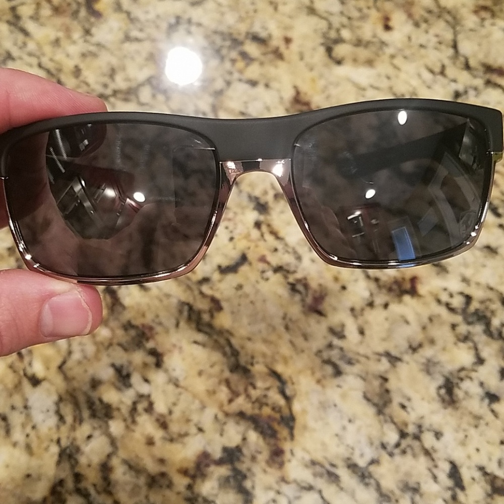 NWOT Oakley TWOFACE Ferrari Limited Edition